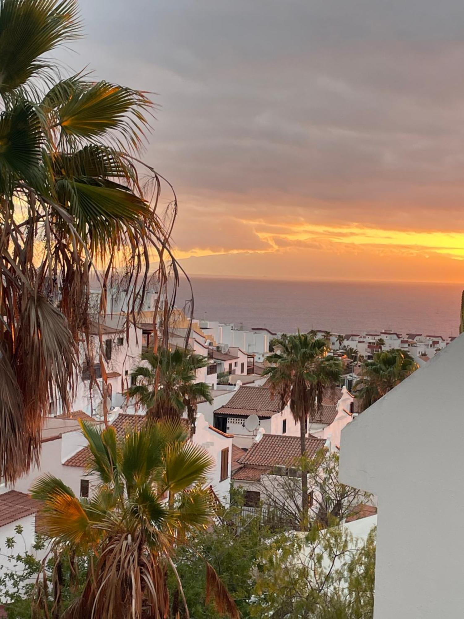Tenerife Holidays Costa Adeje  Eksteriør billede